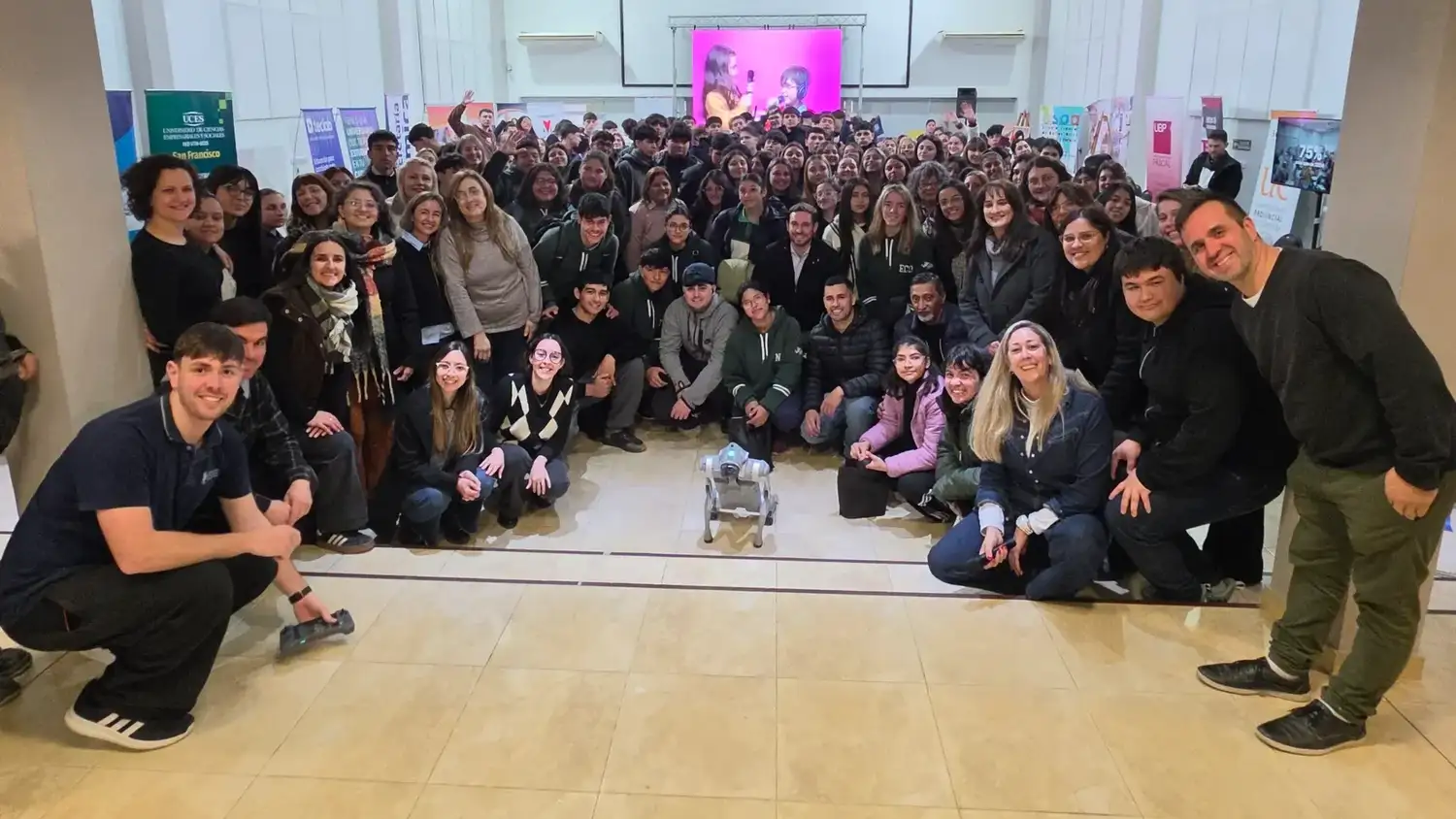Más de 200 estudiantes participaron de una muestra interactiva en La Francia