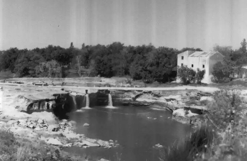 El Viejo Molino Doll: Dos historias, un enigma y una invitación a reconstruir la memoria