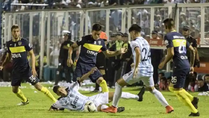 Atlético se lo empató y Boca se alejó de la punta