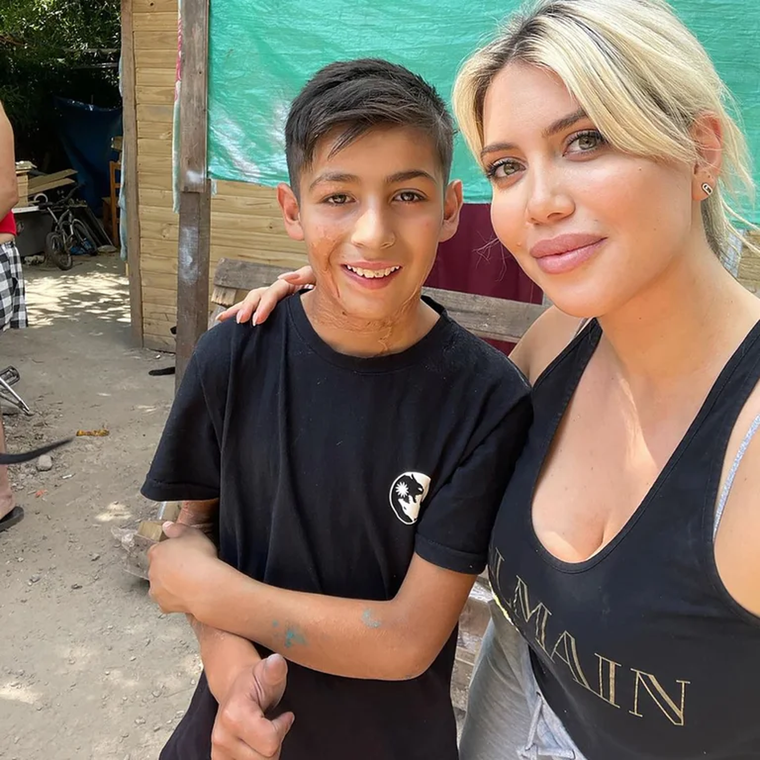 El emotivo encuentro entre Wanda Nara y el niño de las tortas: �SFue hermoso conocerte a vos y a tu familia⬝