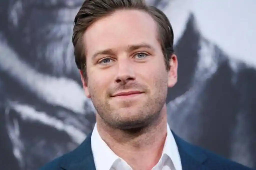 El actor Armie Hammer contó que fue abusado por un pastor y que pensó en matarse