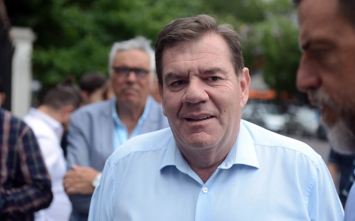 Montenegro se refirió a la polémica con los hipermercados