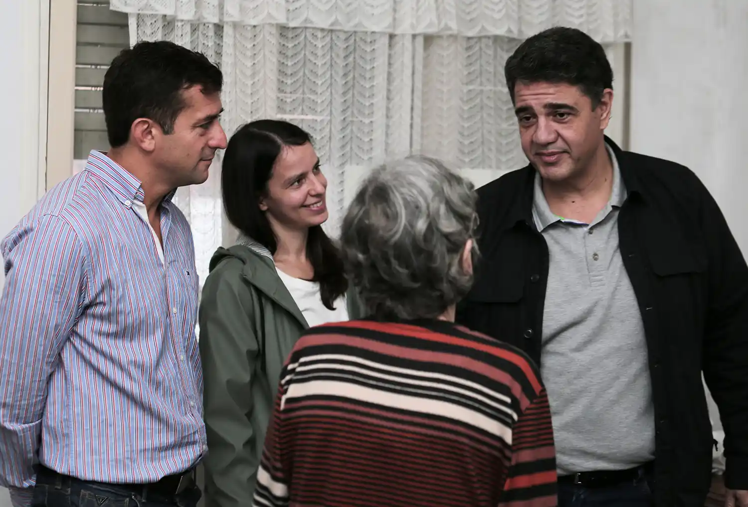 Jorge Macri y Soledad Martínez encabezaron el timbreo en Munro