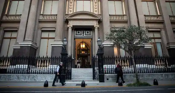 Relevamiento de Expectativas del BCRA: El mercado prevé inflación al 2,1% y el dólar cerrando el año a $1.536