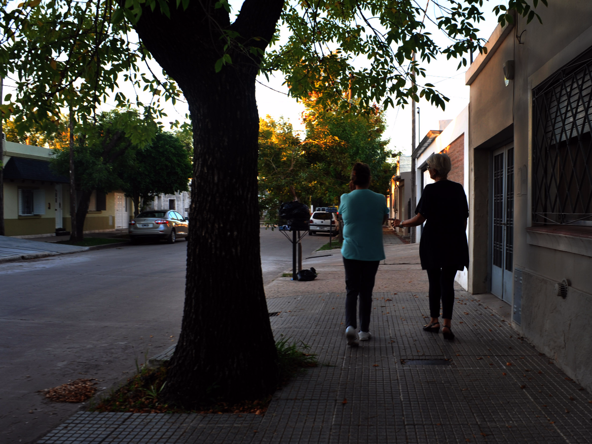 Inseguridad: los jubilados  se protegen hasta  con botones antipáticos   