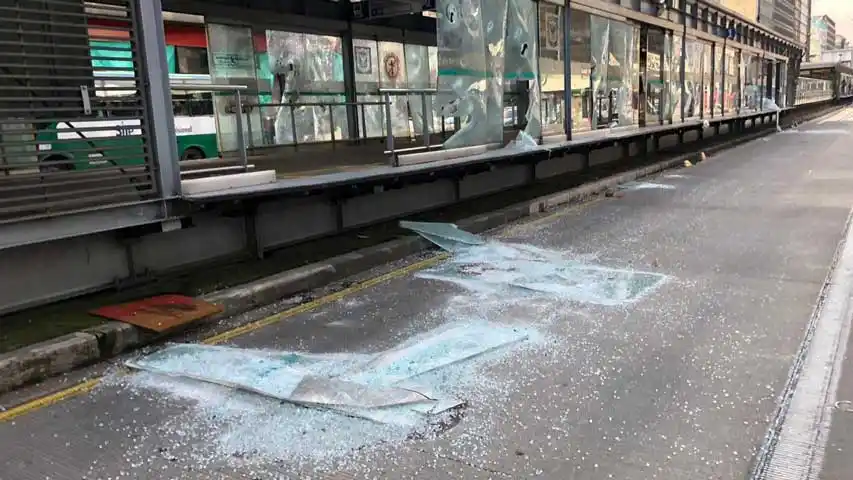 DEL BOLSILLO DE LOS BOGOTANOS saldrá el pago de los daños causados al Transmilenio durante paro nacional