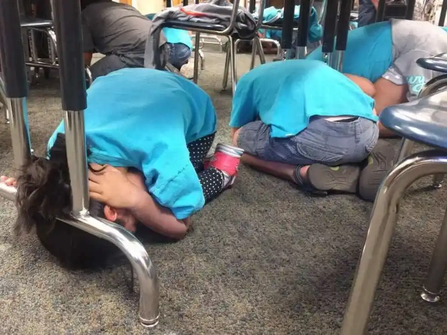 que hacer en caso de un temblor imagen ilustrativa