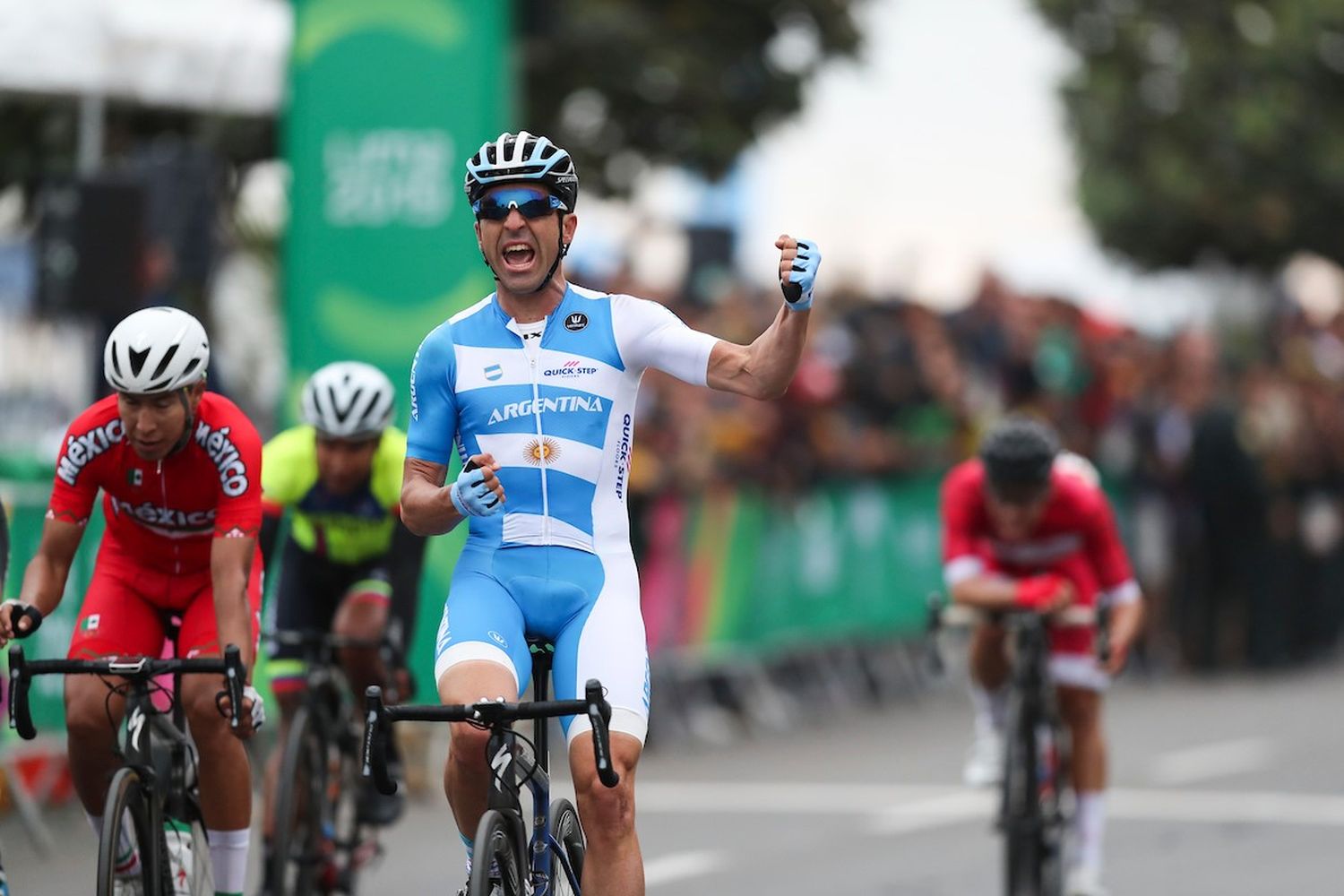 Maxi Richeze se quedó con el oro en la prueba de ruta