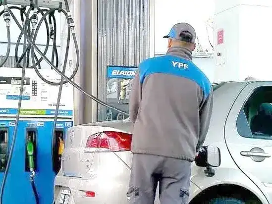 Combustibles: reclaman que se extienda beneficio 
de rebaja de impuestos a provincias del norte