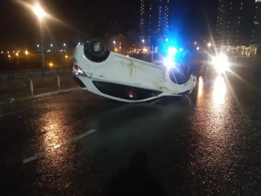 Volcó en Playa Chica: estaba borracha