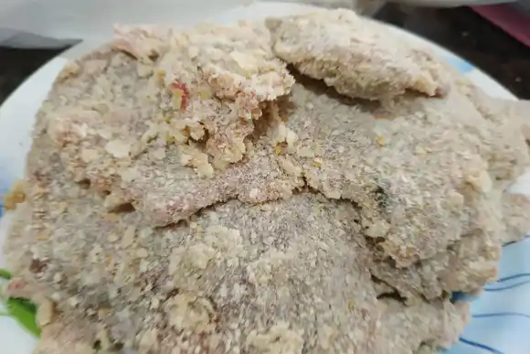 Mega festín: se robaron 30 kg de milanesas, dos barras de muzzarella y un TV 43 pulgadas