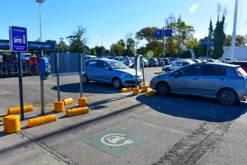 Recargar la batería puede demandar entre dos y cuatro horas.