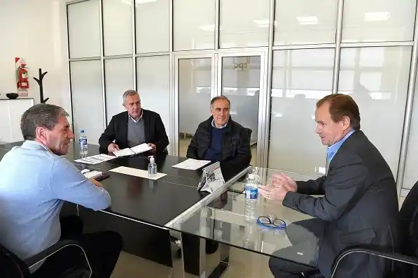 Bordet reunió al gabinete económico y estableció los objetivos para los próximos meses