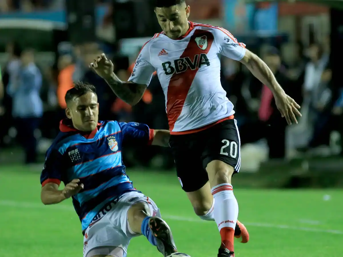 River se prueba en San Juan