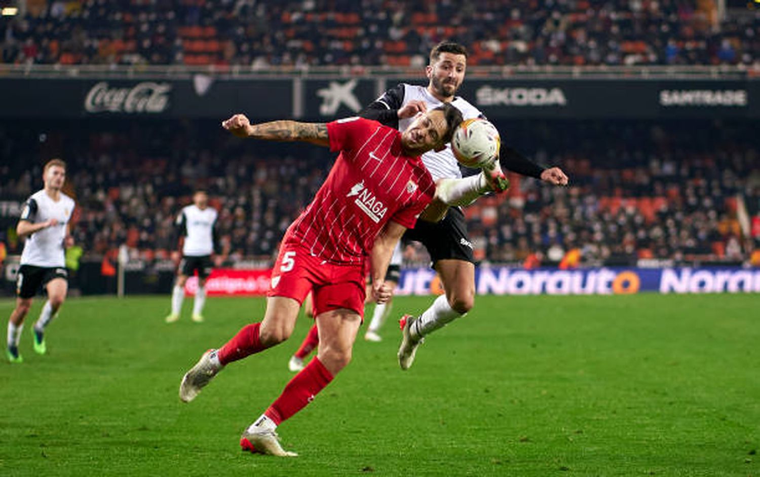 Sevilla solo descontó un punto