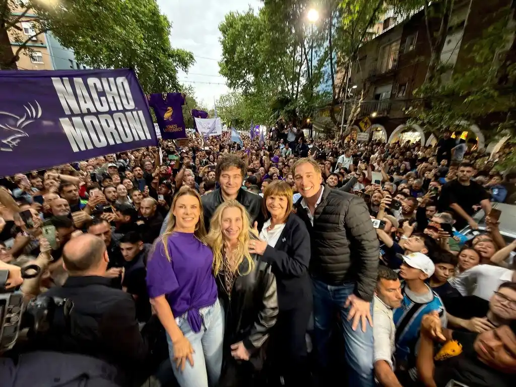 Milei en campaña, recorrió el Partido de 3 de Febrero