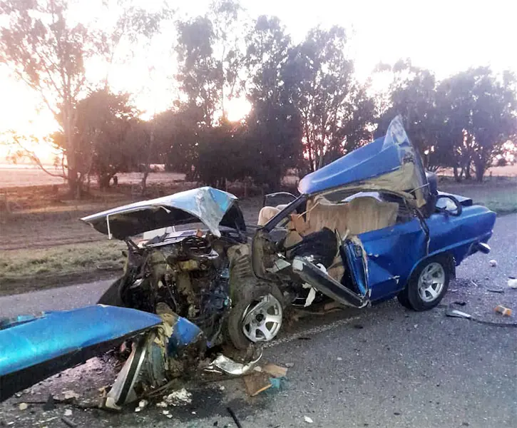 Un vecino de La Dulce murió, tras estrellar su auto contra un camión