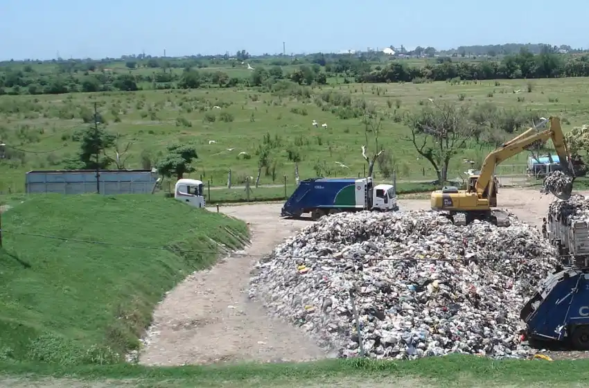 Hallaron un cadáver en el relleno sanitario de Uriburu y Las Palmeras