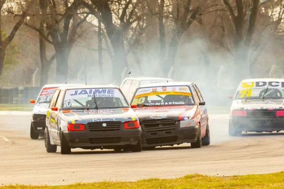 El Car Show se presentó en el Parque de la Velocidad