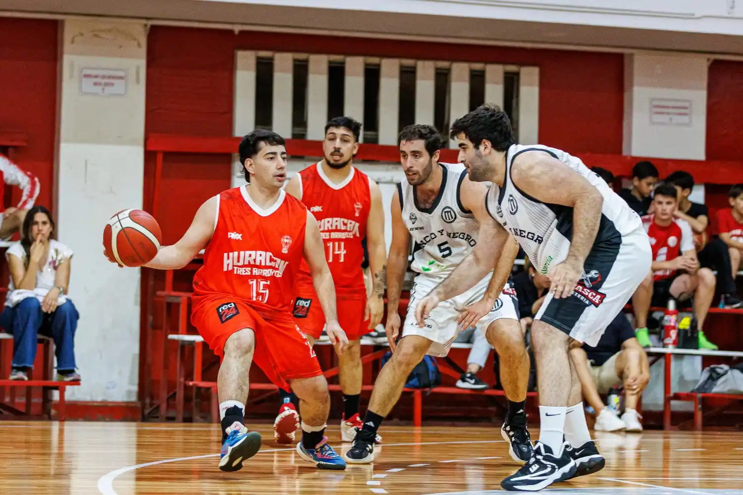 Los clubes suarenses se desafilian de la ATB