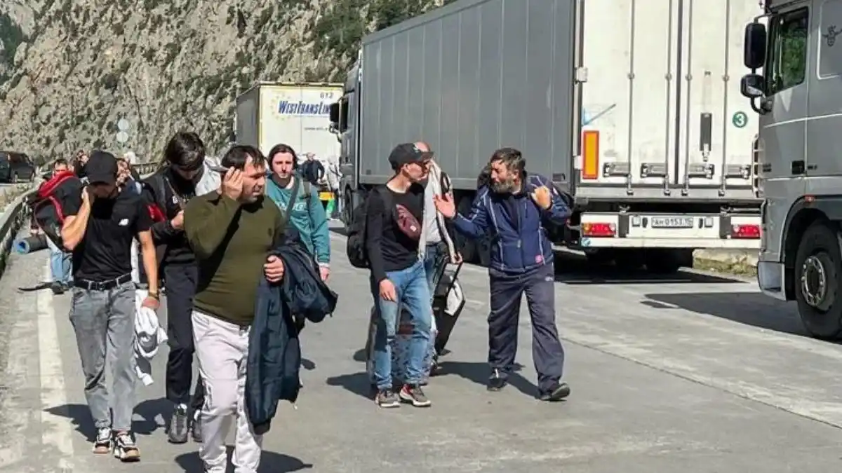 261.000 HOMBRES ABANDONARON EL PAÍS: Rusia restringe el acceso a una región fronteriza con Georgia