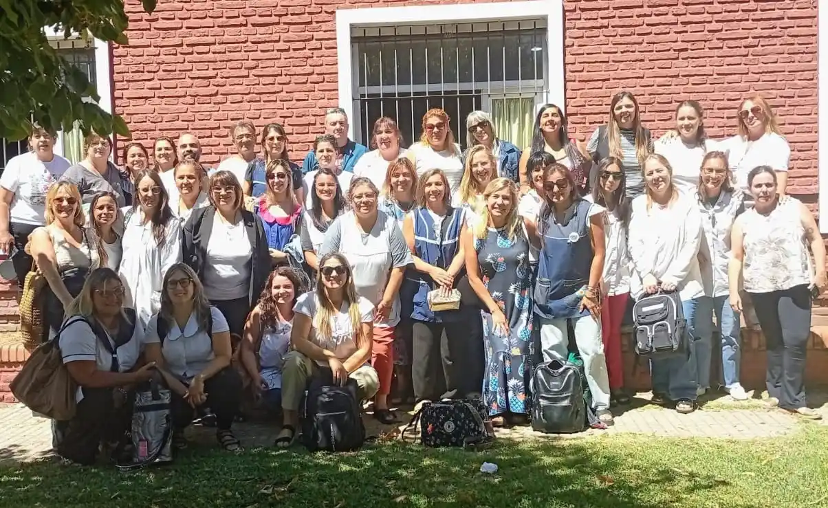 Plenaria de directivos del Nivel Primario en Chascomús: ejes pedagógicos y memoria histórica en la agenda 2026