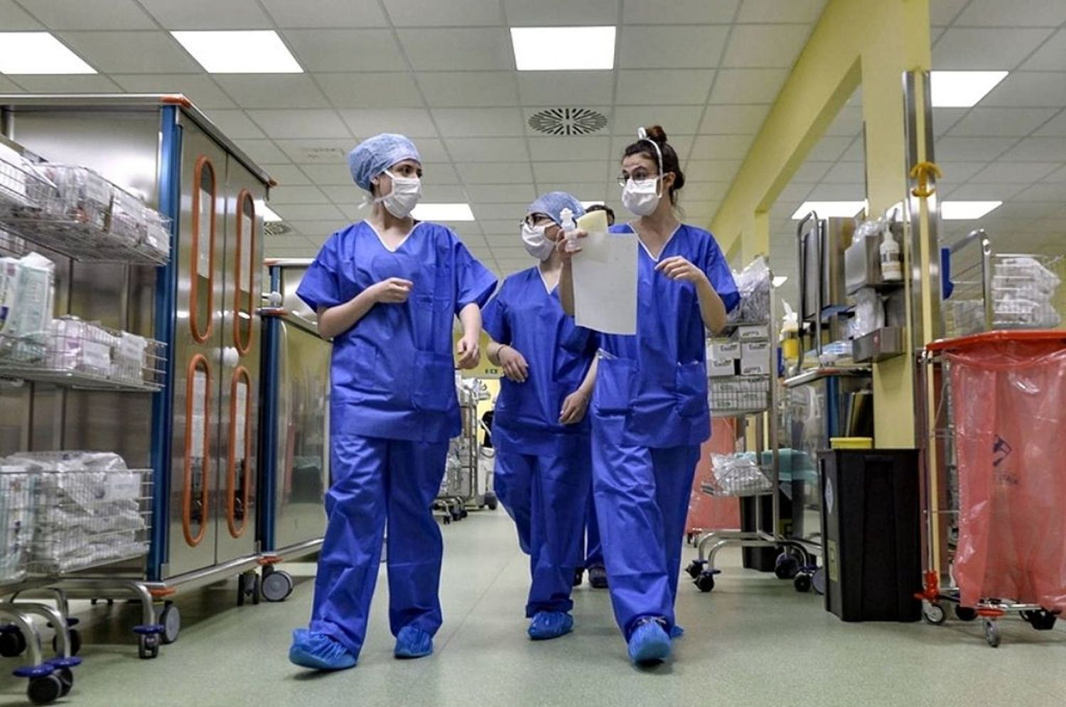 Italia: Pfizer demora la entrega de vacunas y retrasa la campaña de vacunación