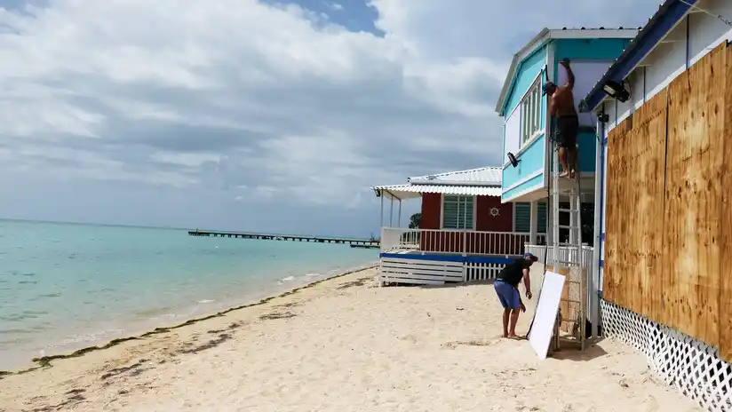 La tormenta tropical Dorian podría convertirse en huracán de categoría 3 antes de llegar a EE.UU.