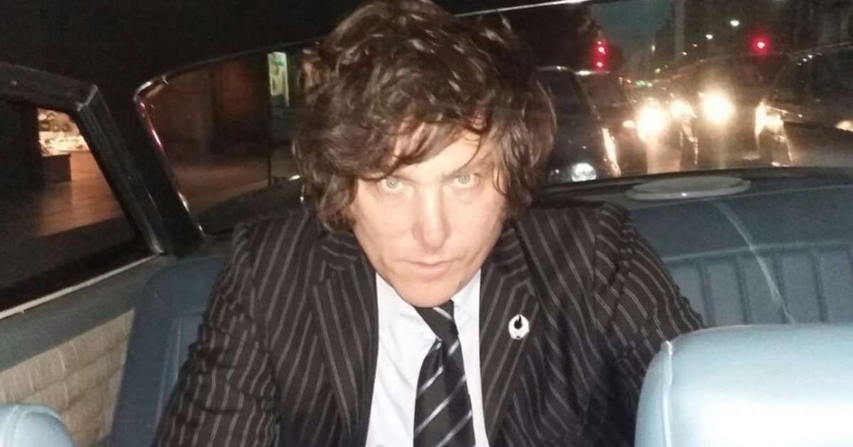 El pasado desconocido de Javier Milei: tríos sexuales, rock y una infancia violenta