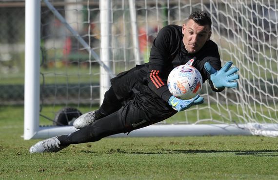Armani, Montiel y Álvarez fueron citados por Scaloni