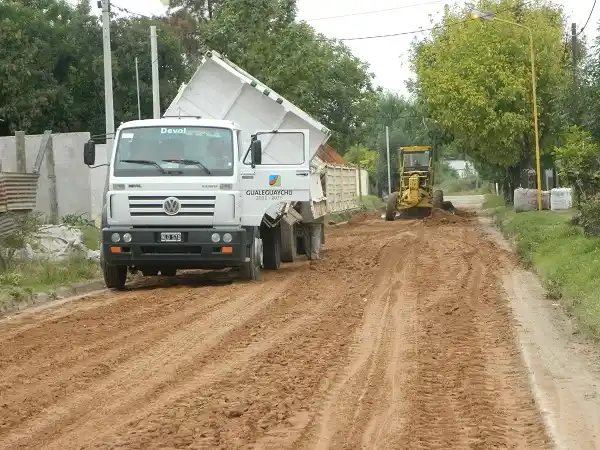 Obras Públicas realizó tareas en calle Perigan