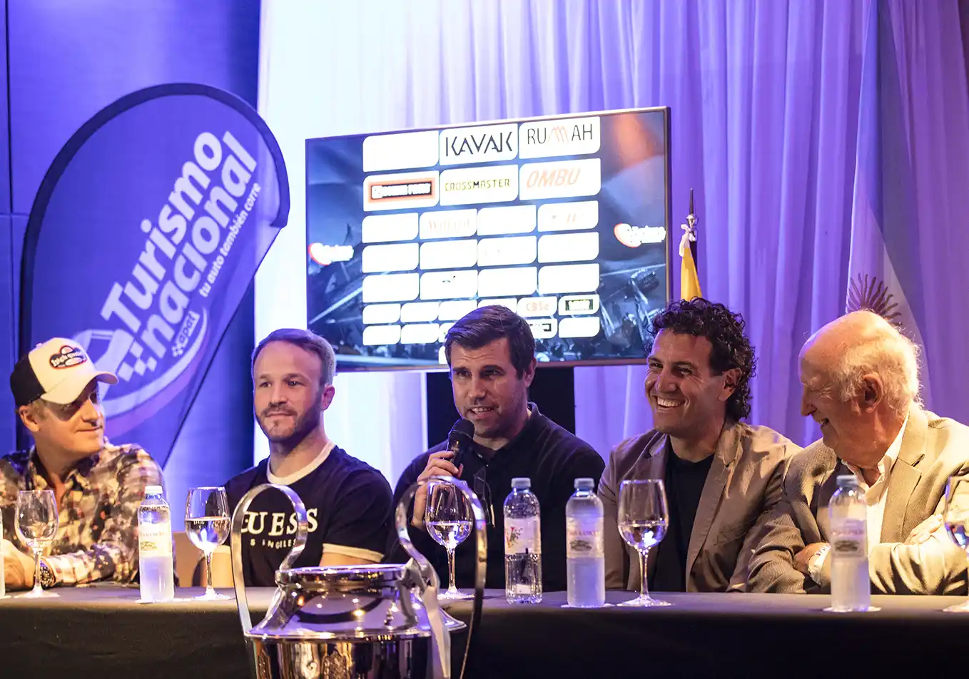 Canapino y Werner, invitados entre los 200 pilotos del TN