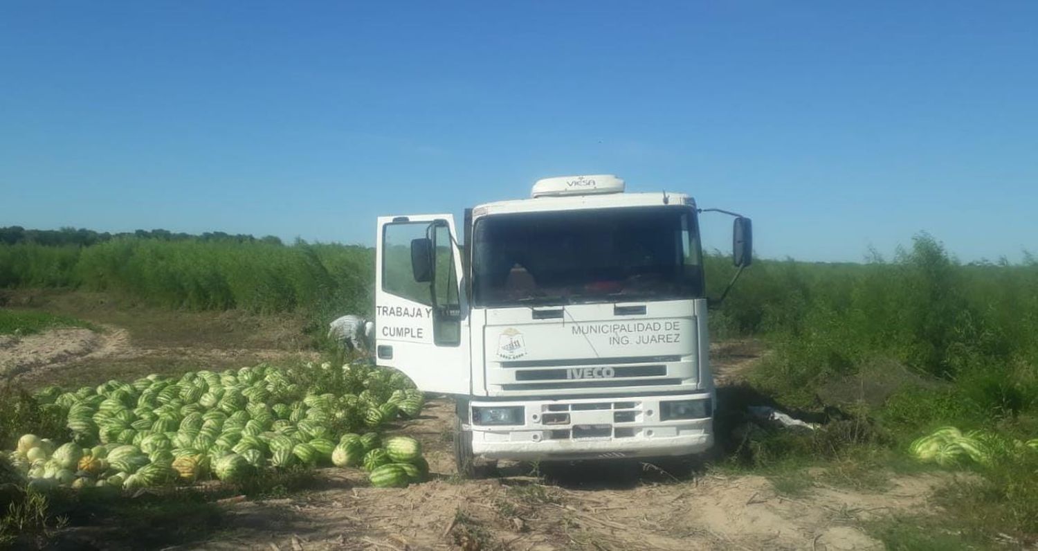 Pese a la sequía, paipperos juarenses lograron obtener una buena cantidad de sandías