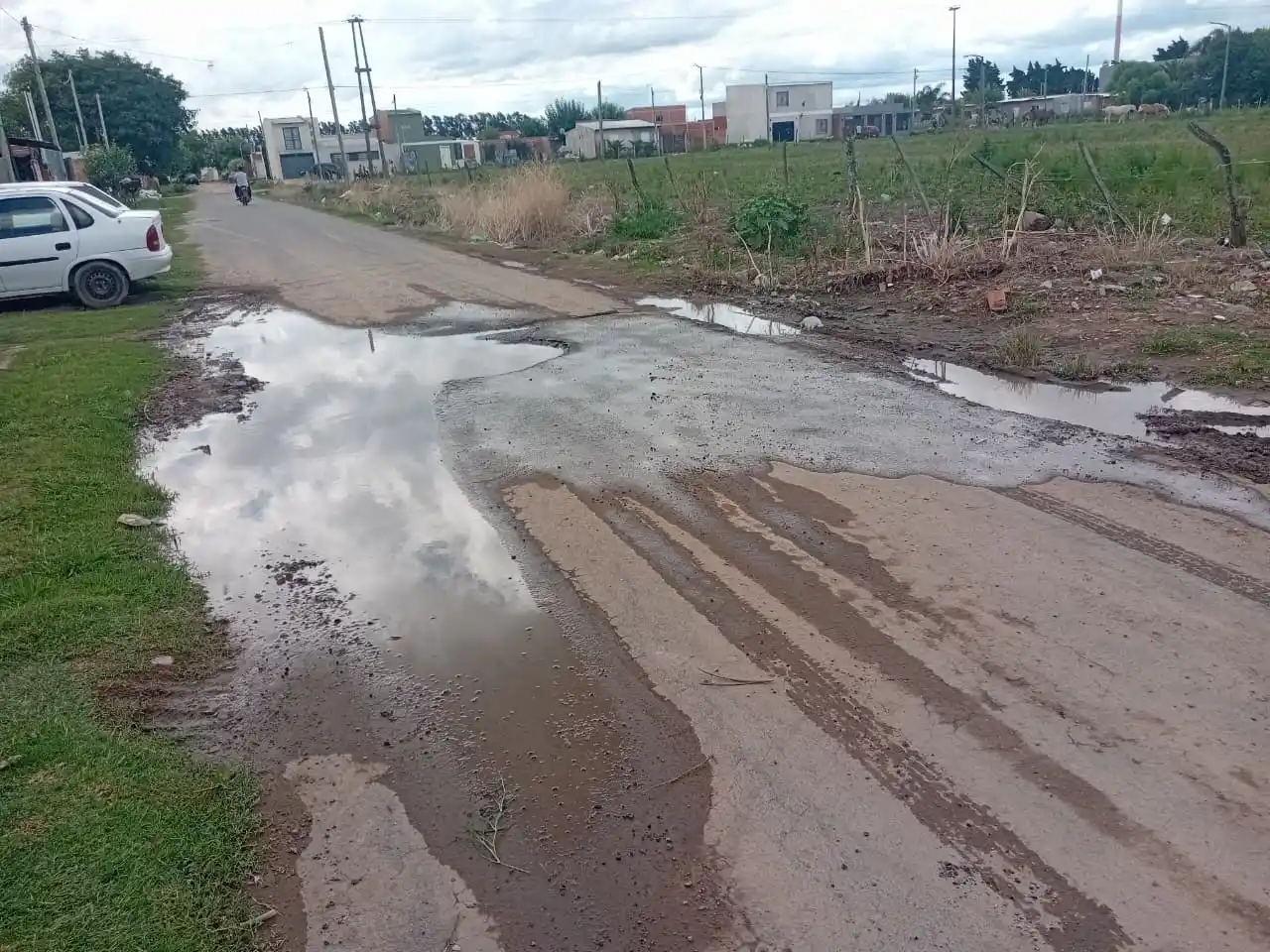 Este pozo está hace más de un año en Alvear al 1800