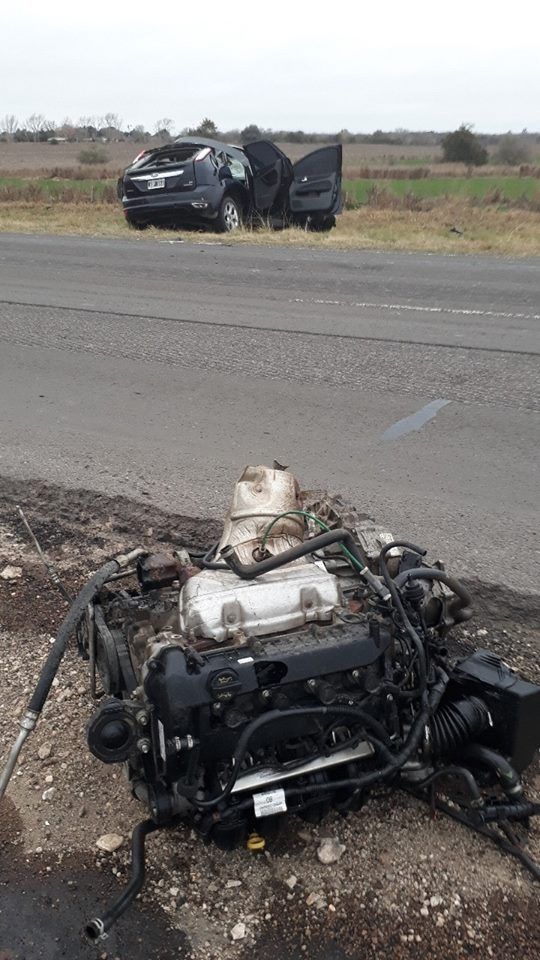 Dos autos chocaron de frente en la Ruta Nacional 18