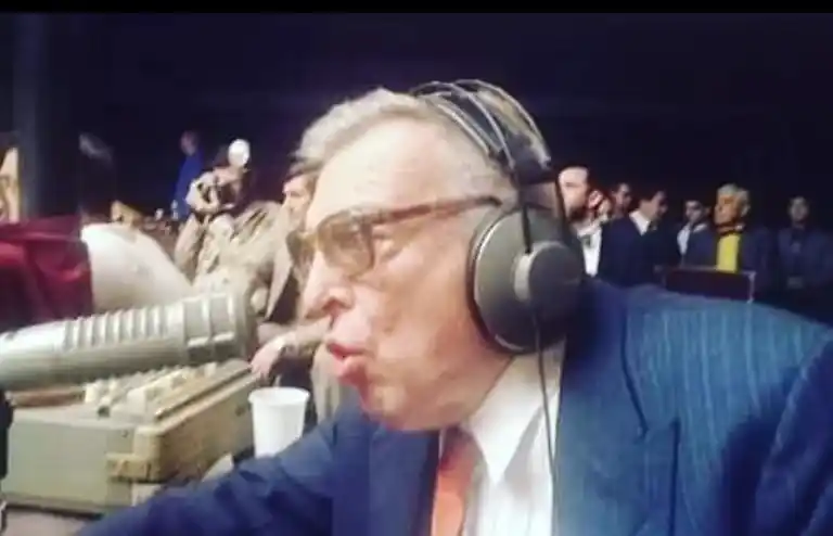 Hernán Santos Nicolini, en pleno relato. (Foto: La Nación).