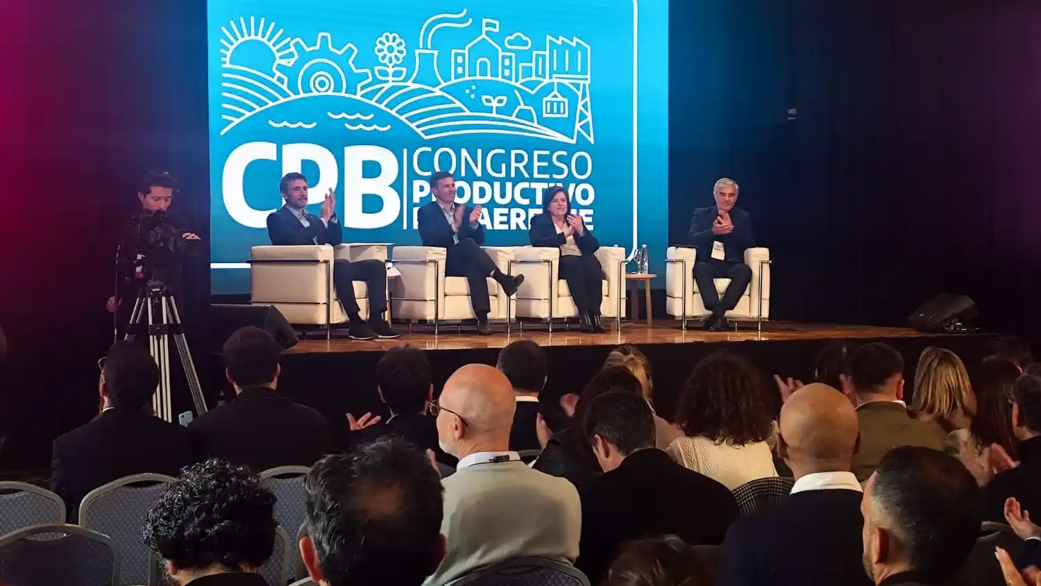 Congreso. Con la presencia de referentes provinciales