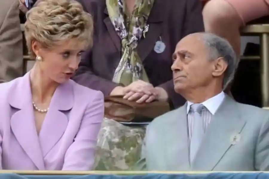 En la ficción: Diana con  Mohammed Al Fayed, el multimillonario egipcio dueño del Ritz y de las tiendas Harrods