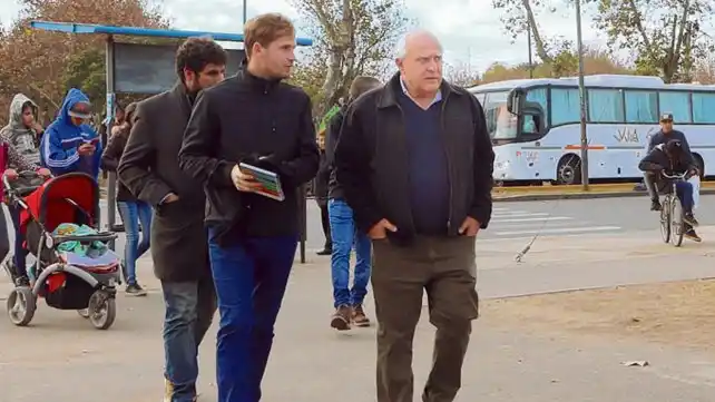 Lifschitz recorrió los barrios para mejorar la acción en seguridad