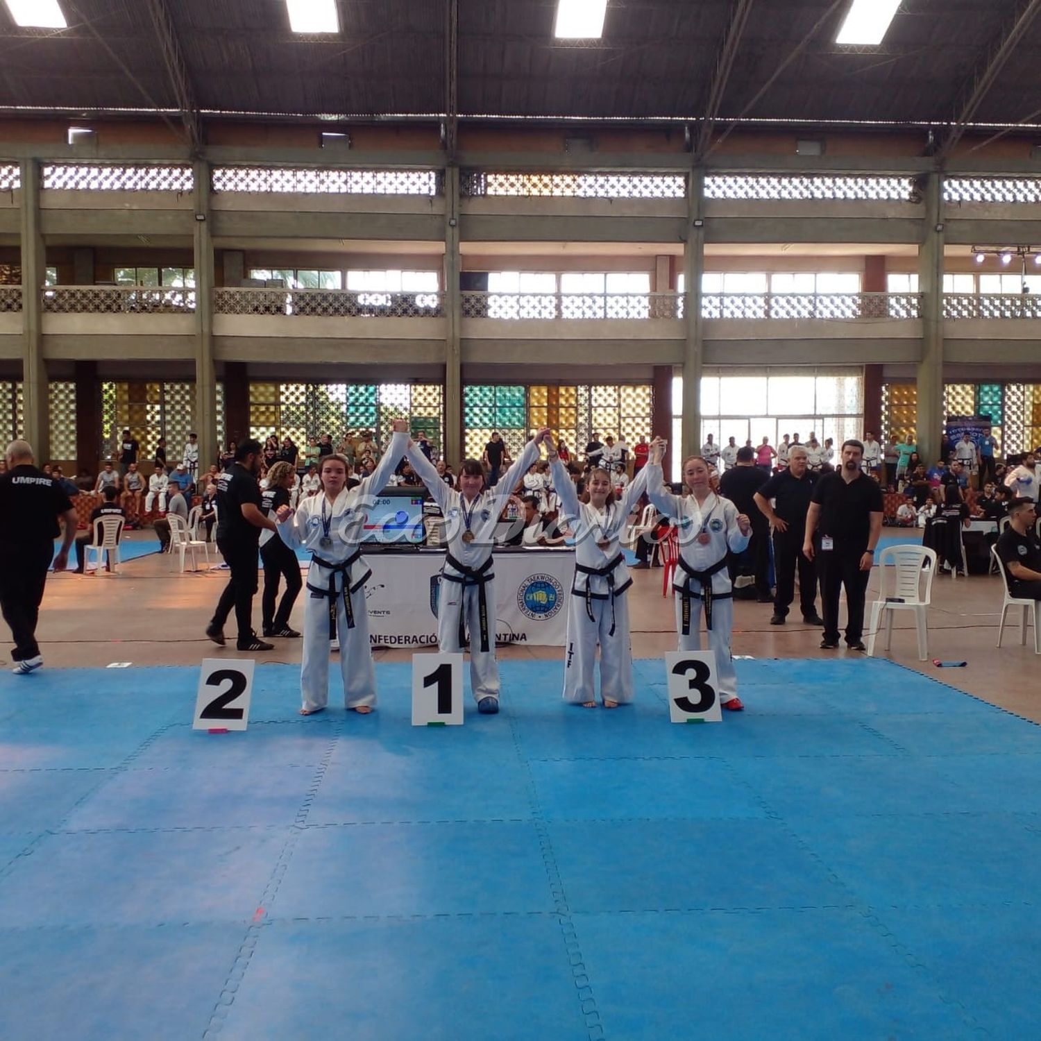Morena Bazán en el podio como campeona nacional