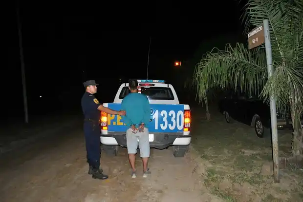 Tenía cosas “para  regalarle a un amigo”, pero no le creyeron