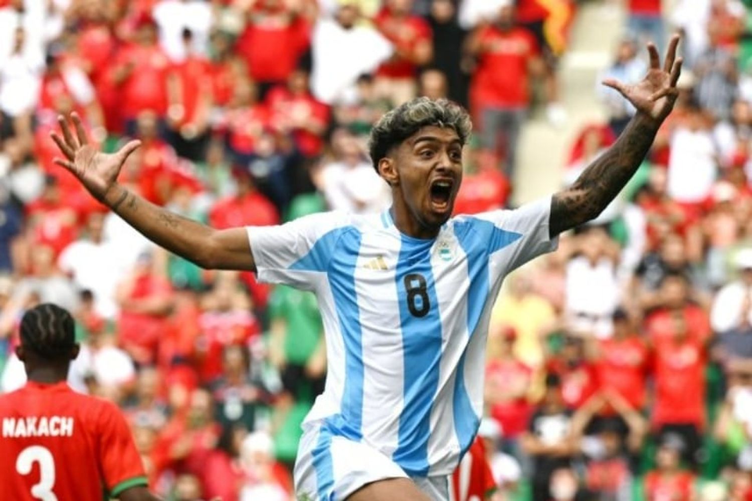Casi dos horas después de los disturbios, el VAR anuló el gol de Medina, y Argentina perdió contra Marruecos