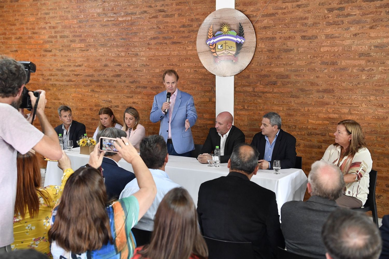 Quedó inaugurado el edificio de la sede comunal de Spatzenkutter