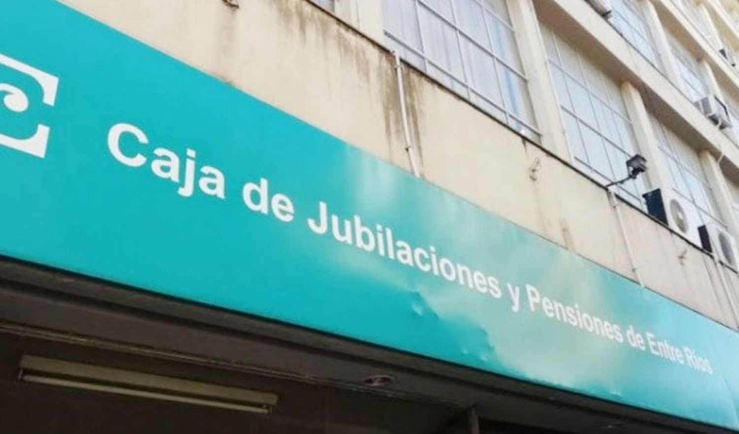 Sindicatos no avalan el proyecto de reforma de la Caja de Jubilaciones presentado por el Poder Ejecutivo