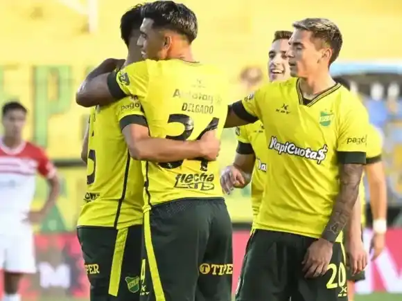 Defensa y Justicia busca su primer triunfo en la Sudamericana: recibe a Vitória en Florencio Varela