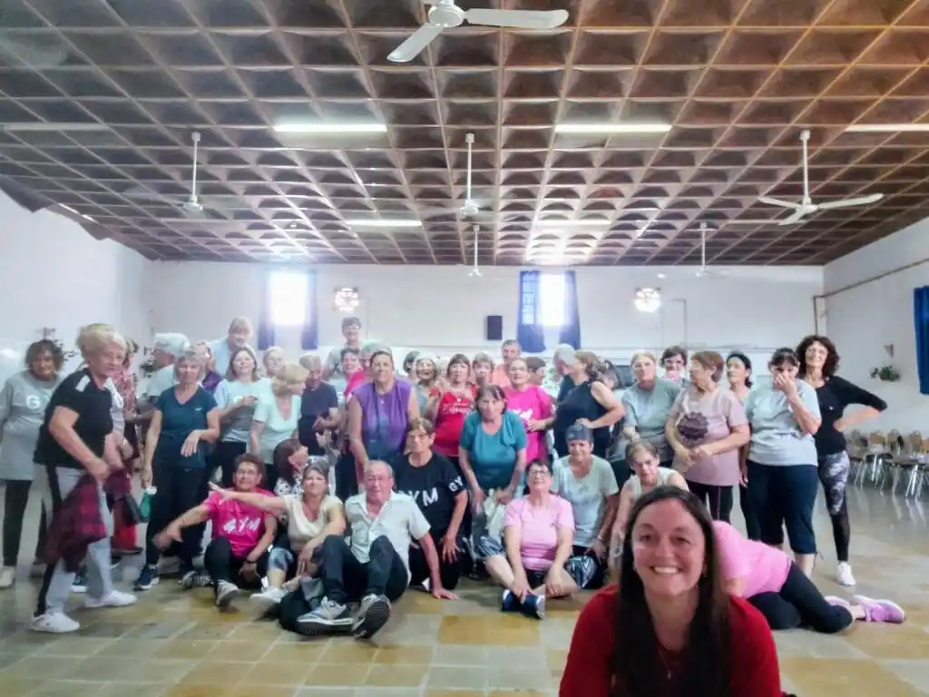 Rafaela promueve la actividad física en adultos mayores con propuestas en distintos barrios