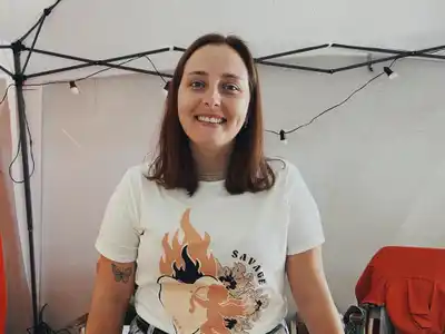 De las aulas a la cancha de la Selección: la docente especial de Gualeguaychú que fue elegida por una marca nacional