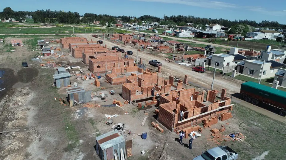 Avanza la construcción de 25 viviendas en San Cayetano