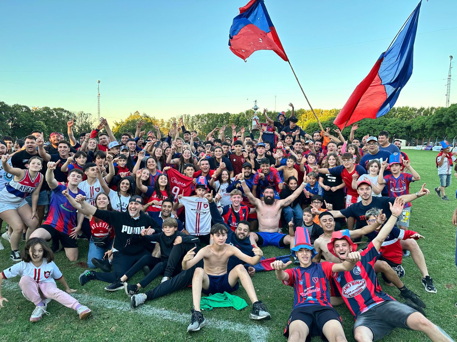 El Rojo de Elortondo se sacó las ganas y es el nuevo campeón de la Liga Venadense. FOTO SUR24