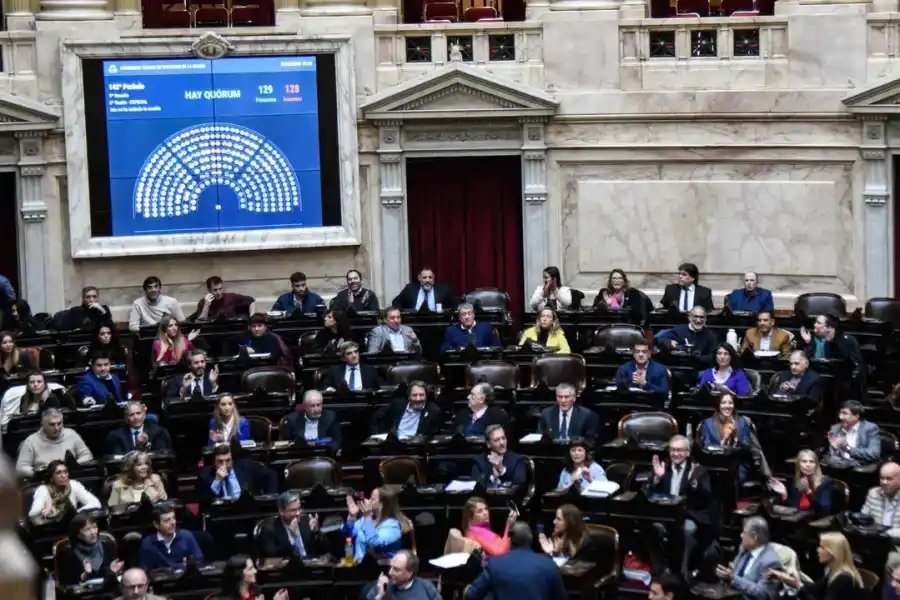La oposición rechazó el DNU sobre la SIDE
